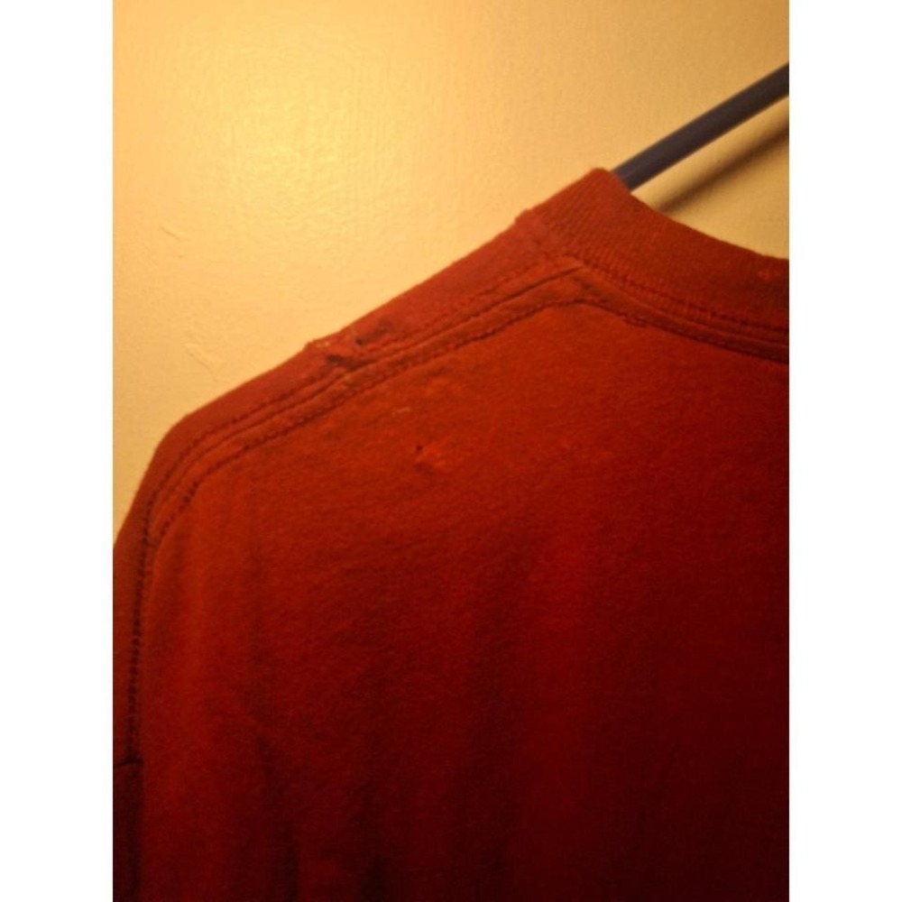 T-Shirt - Picture 3 of 4